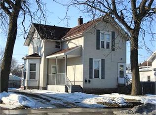 1621 Oregon St, Oshkosh, WI 54902