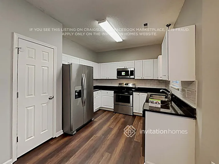11908 Harris Pointe Dr — Photo 6