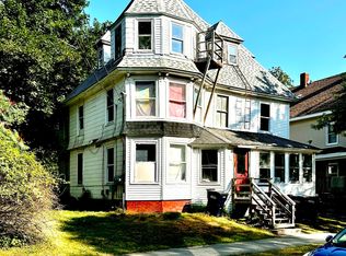 97 2nd St, Bangor, ME 04401