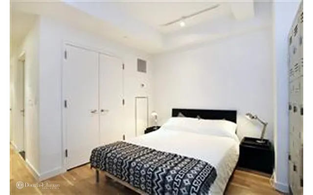 Rented by Douglas Elliman | media 7