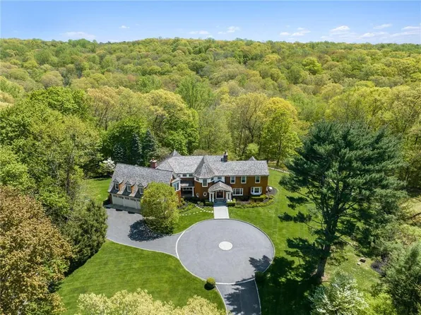 19 Hadley Road, Armonk, NY 10504