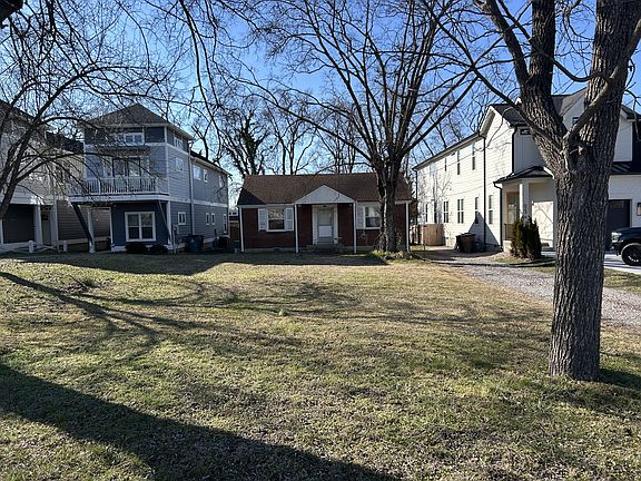 2nd image of 621 Eastboro Dr