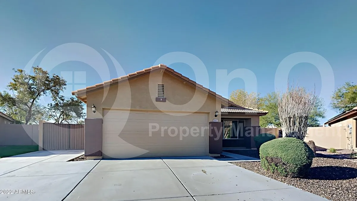 4 bed, 2.0 bath, 1701 sqft, $2,799 — Photo 1