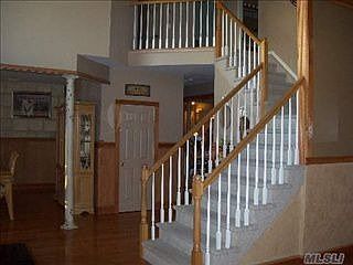 1st image of 67 Summerfield Dr