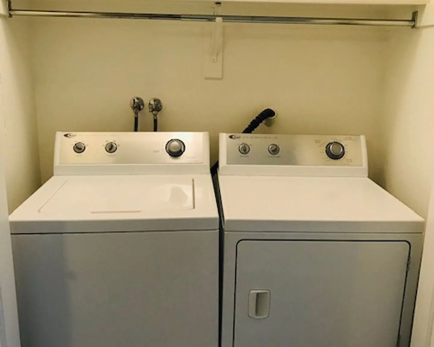 Beautifully updated apartment near WSU and McKay Dee. — Photo 3