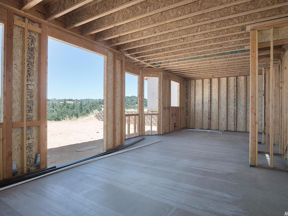2nd image of 2805 Winesap Cir