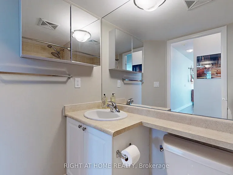 231 Fort York Blvd #2309 — Photo 20