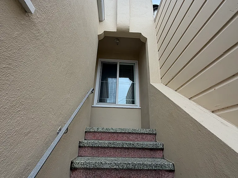 464 N San Anselmo Ave — Photo 20