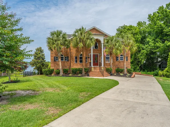 106 Abrum Ct, Goose Creek, SC 29445