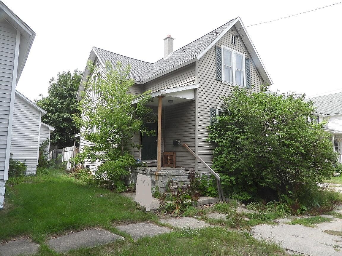 920 High St, Manistee, MI 49660 MLS 201825815 Zillow