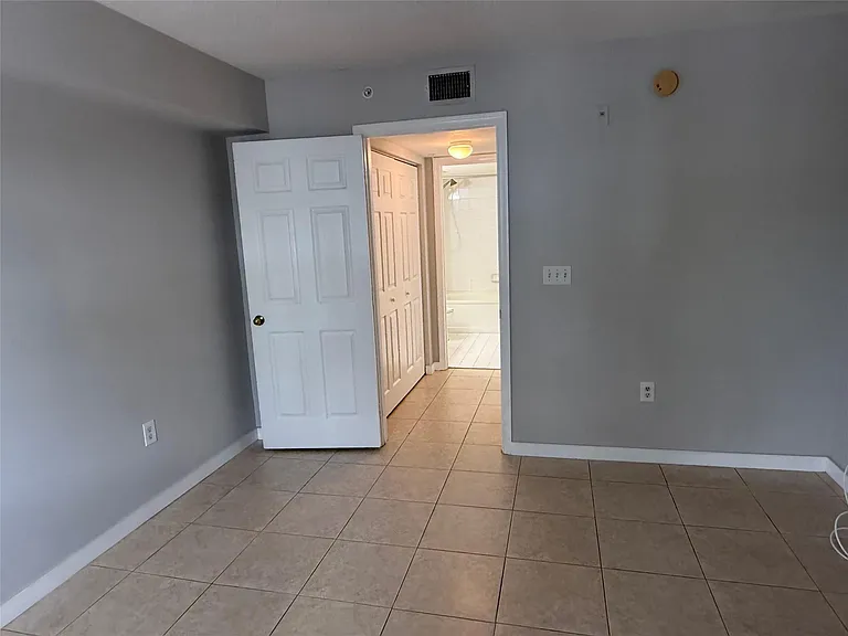 11165 SW 6th St #204 — Photo 39