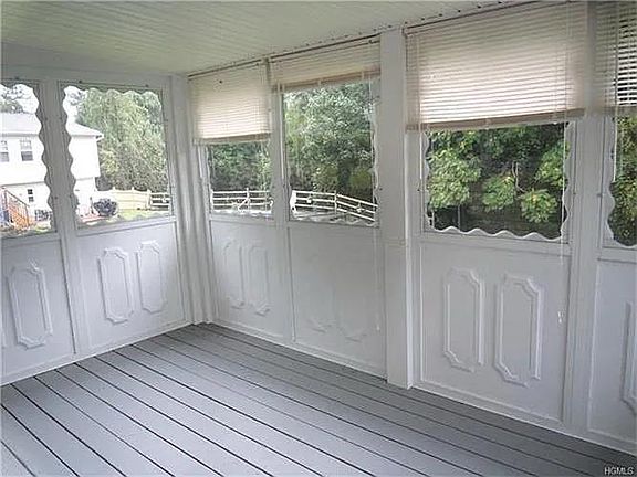 2nd image of 14 Hawthorne Dr #0