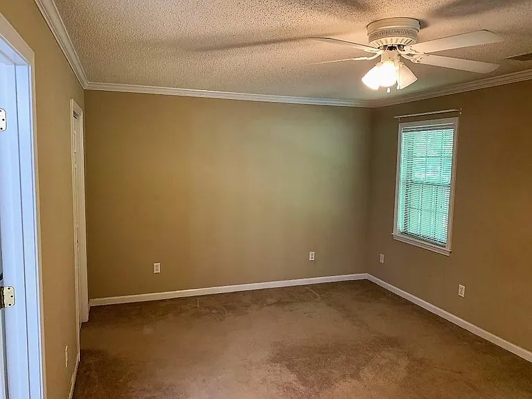 429 Mount Vernon Dr — Photo 8