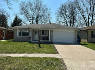 11190 Canterbury Dr, Warren, MI