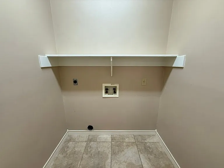 710 Alta Vista Dr — Photo 8