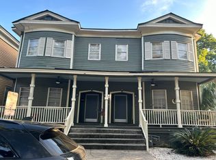 105 W 38th St #B, Savannah, GA 31401
