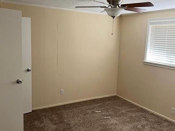 5th image of 104 S Avenue A