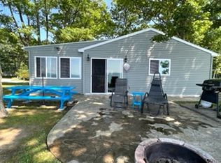 4 S Rainbow Shores Rd, Pulaski, NY 13142