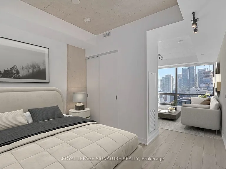 458 Richmond St W #1605 — Photo 3