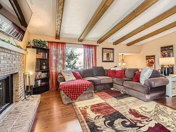4th image of 3803 Laurel Ct