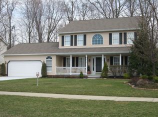 6413 Inland Shores Dr, Mentor, OH 44060