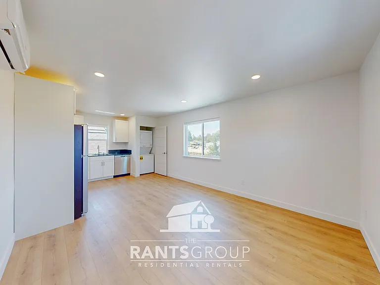 104 Veranda Ln SE — Photo 3