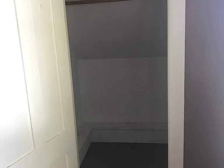 48 Thomaston St #B — Photo 4
