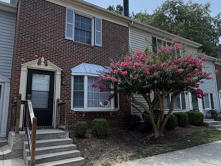 2905 Cedar Creek Rd #E — Photo 1