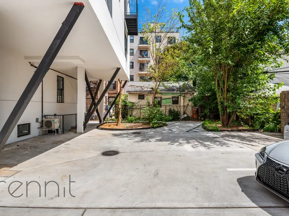 320 Linden Boulevard image 24 of 30