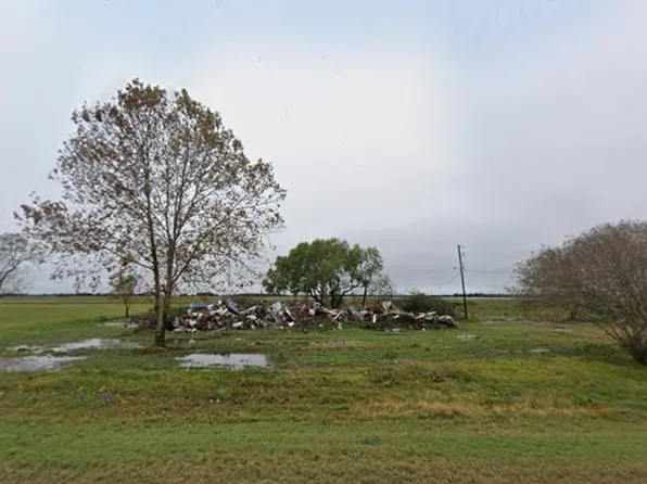 6105 382nd Hwy, Lake Arthur, LA 70549