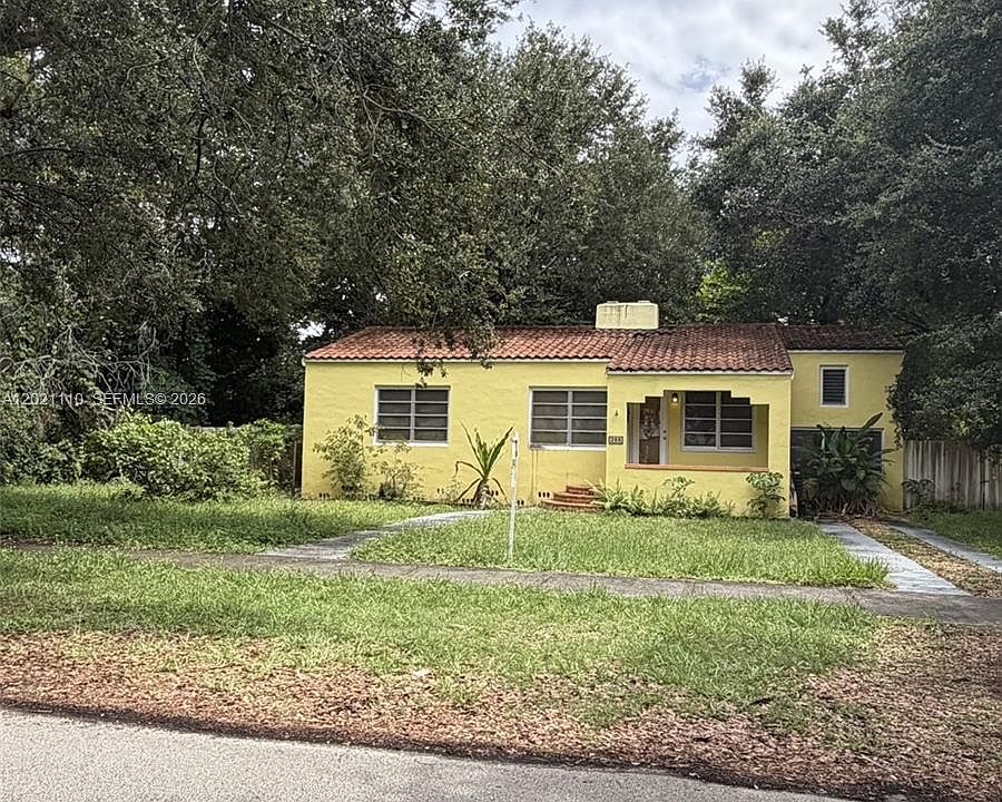 1st image of 260 Hibiscus Dr