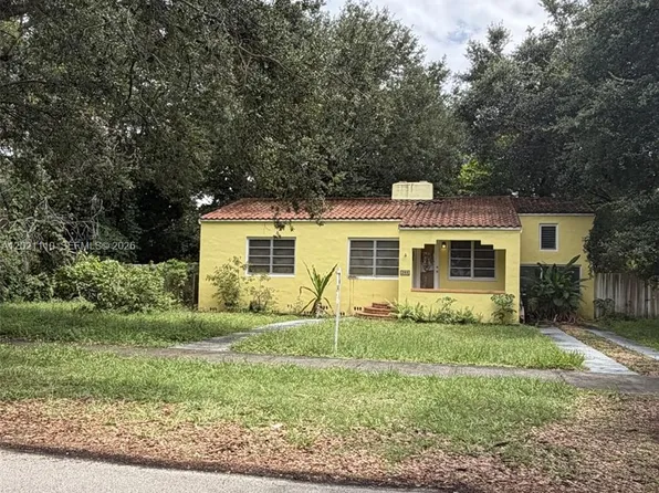 260 Hibiscus Dr, Miami Springs, FL 33166