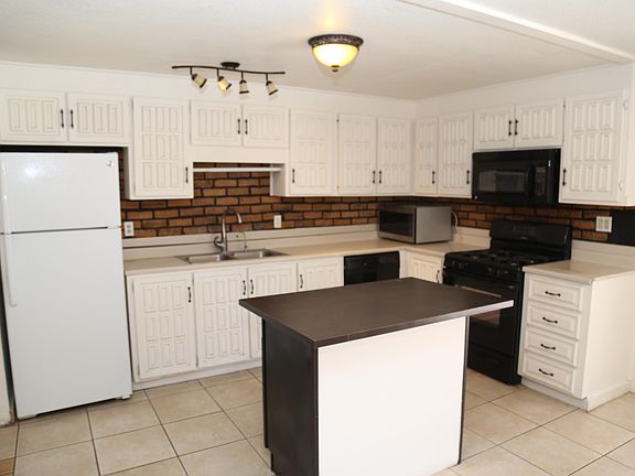 3rd image of 3649 E Eugie Ave