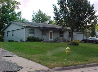 915 Eicher St, Keokuk, IA 52632