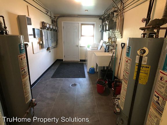2nd image of 1110 14th Ave S APT 1