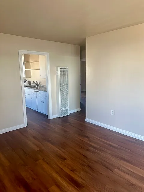 2 bed, 750 sqft, $2,745 — Photo 4