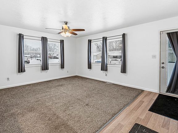 3rd image of 56759 Spruce Ln
