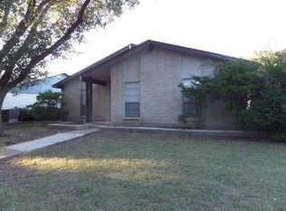 1825 Paxton Dr, Carrollton, TX 75007