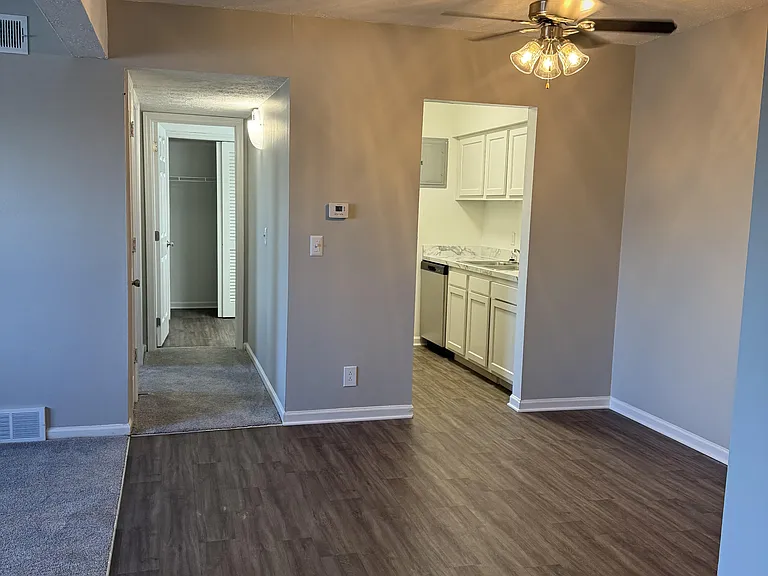 Huntley Ridge East — Photo 23