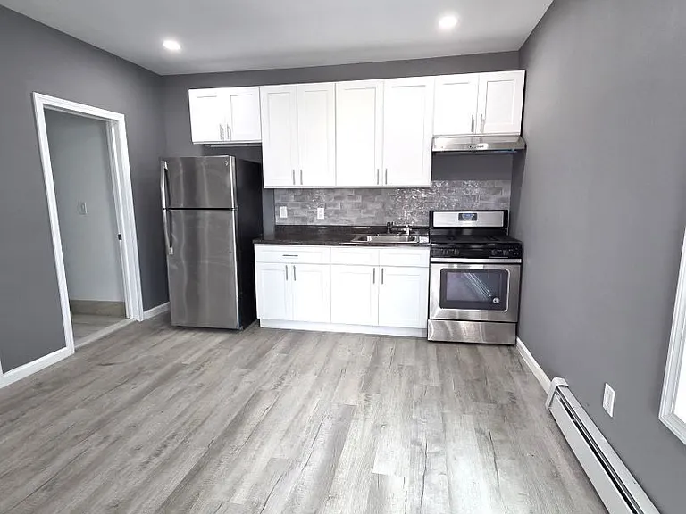 63 W Liberty St #1F — Photo 2
