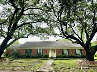 111 N Temple Rd, Natchez, MS 39120