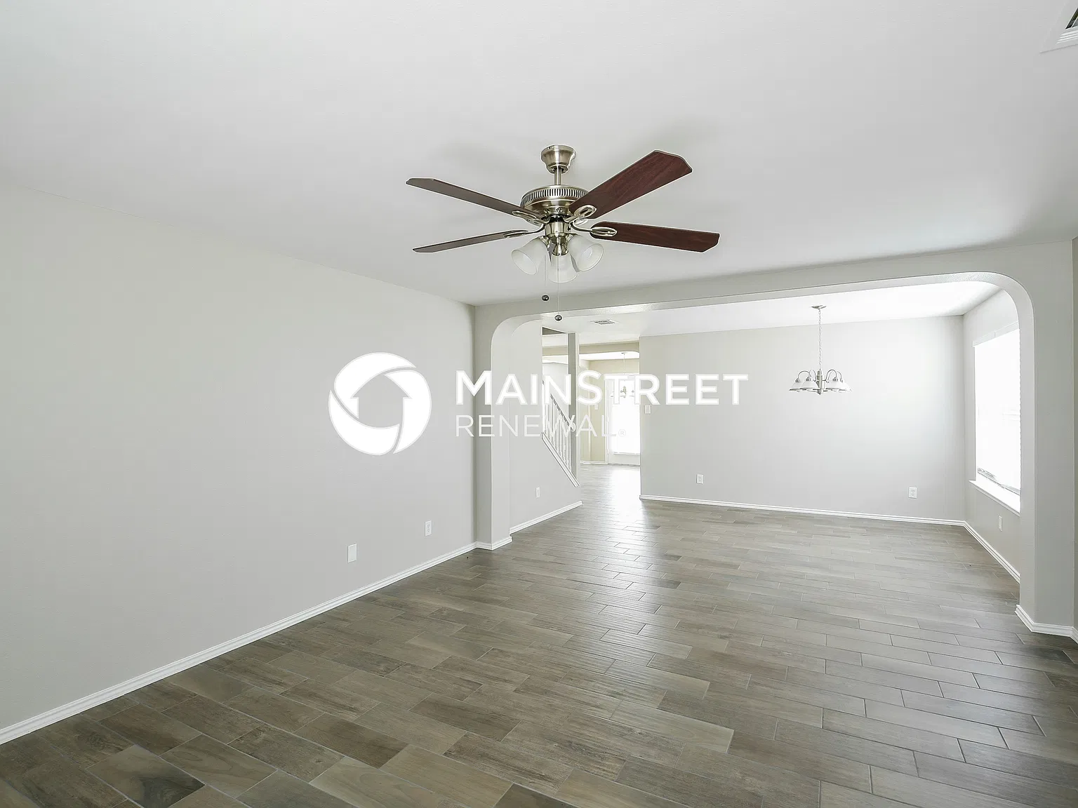 9011 Walnut Springs — Photo 2