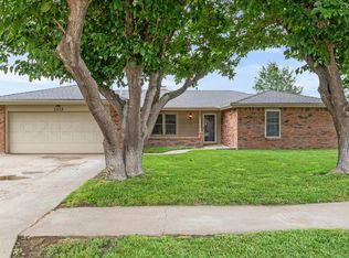 1313 Mills Ave, Dumas, TX 79029