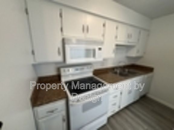 4th image of 1039 5th St APT 7