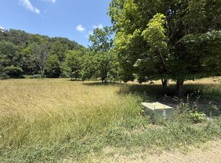 20&21 Grand View Dr, Forest Hill, WV 24935