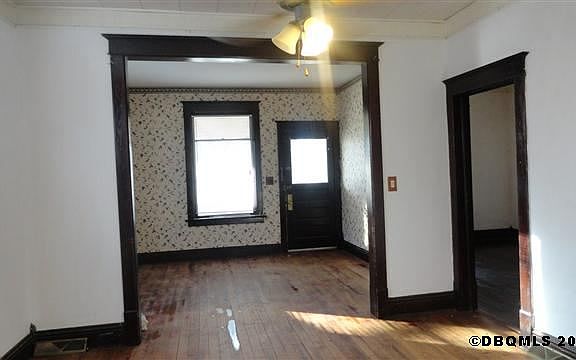 5th image of 480 Montgomery Ave