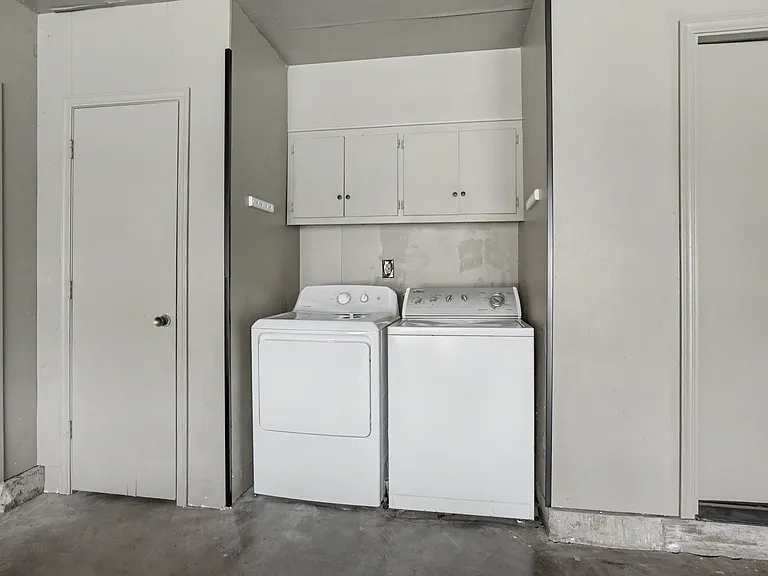 5900 N Ross Ave #2 — Photo 24