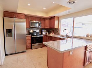 11872 Sungrove Cir, Garden Grove, CA 92840