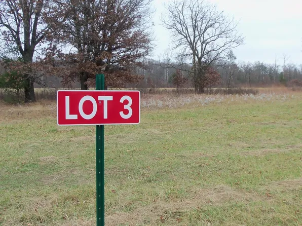 3 Twin Oaks Trl, Grantsburg, WI 54840