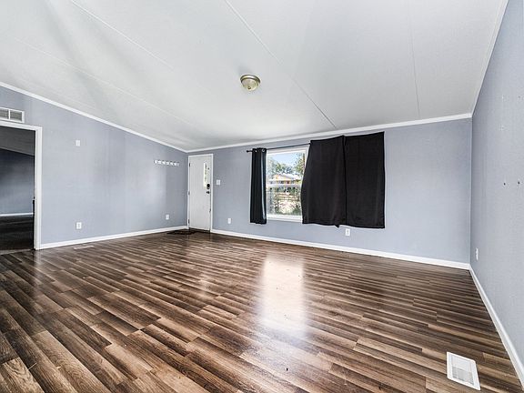 5th image of 2020 W 12th St